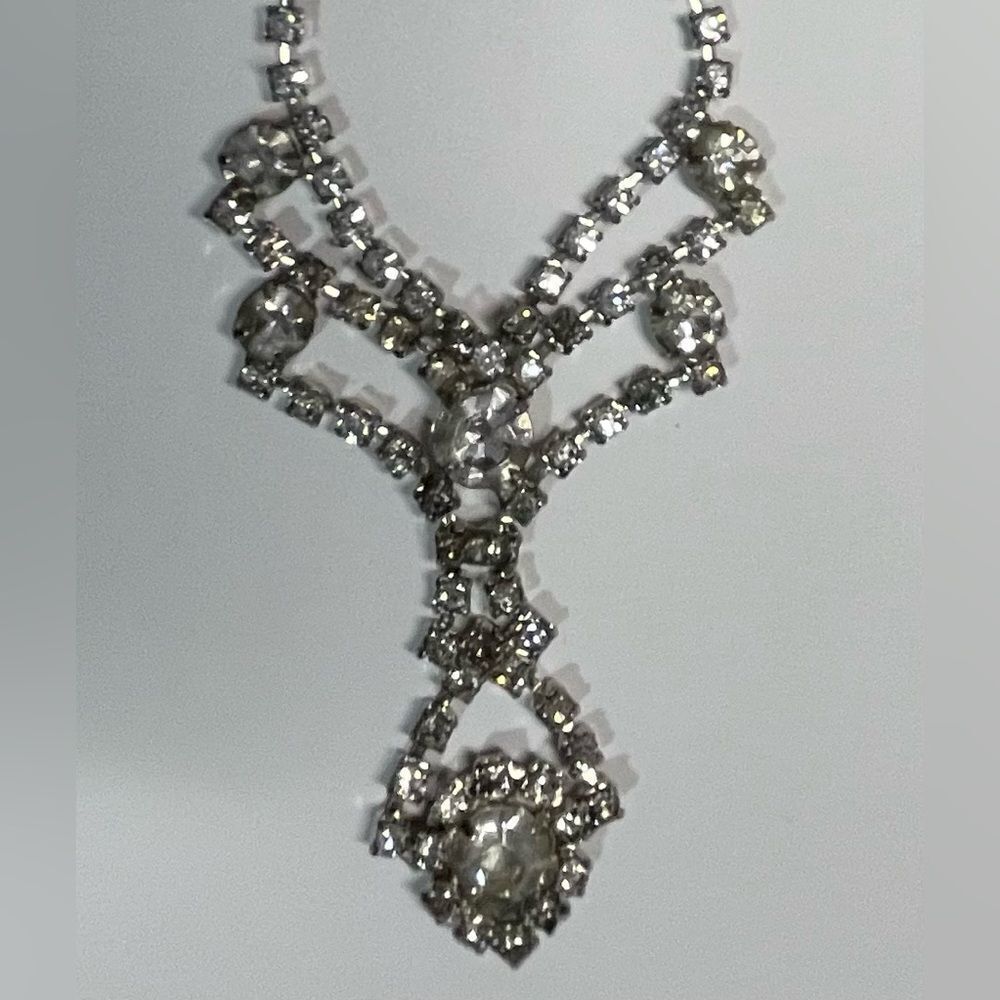 Vintage rhinestone necklace.